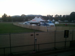 The wall makes it not so Majestic