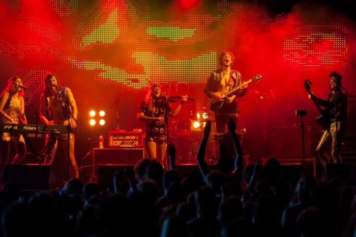 Fun Machine at Canberra Centenary Celebrations. Photo courtesy of Martin Ollman.